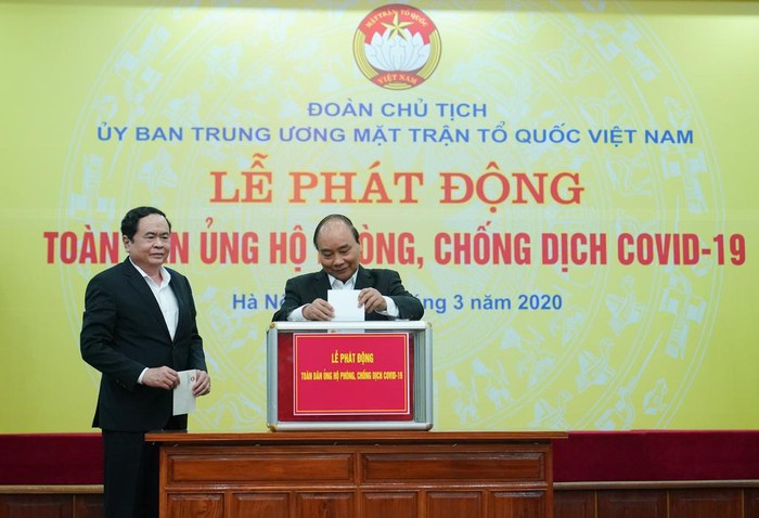 Thủ tướng: 'Tôi có niềm tin Việt Nam sẽ chặn đứng đại dịch'