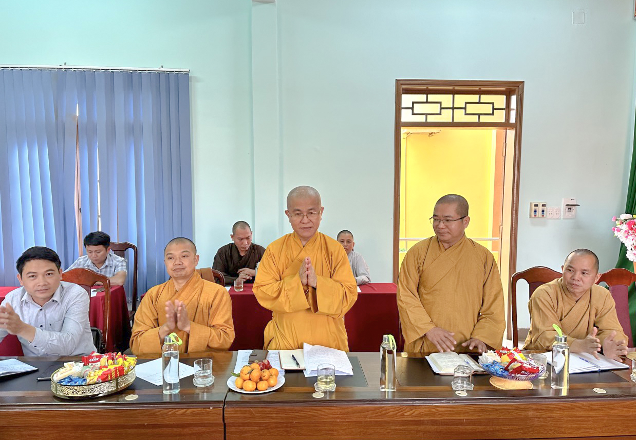 Ban Trị sự PG tỉnh Đắk Nông thăm và trao đổi công việc với lãnh đạo chính quyền huyện Tuy Đức