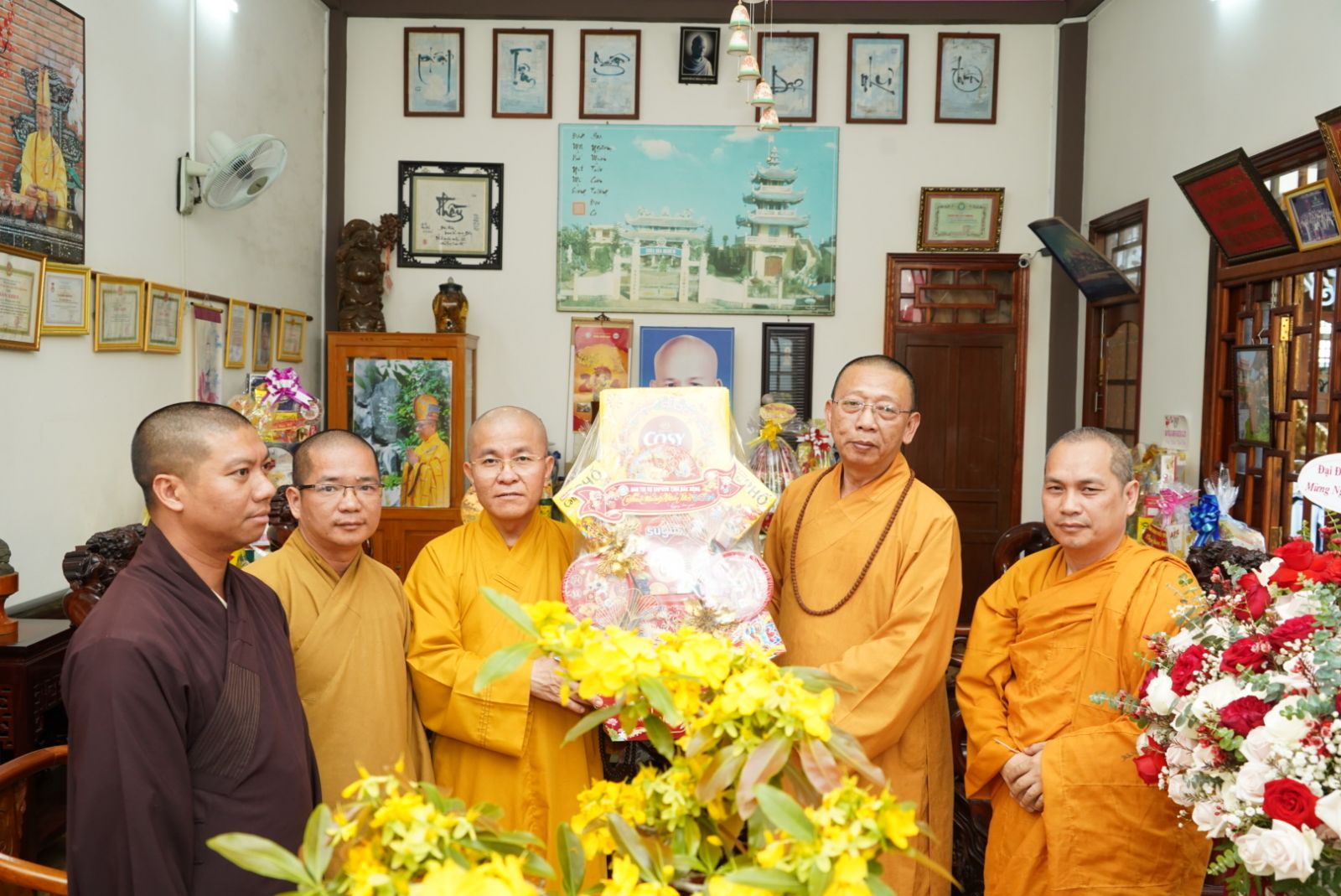 Ban Trị sự Phật giáo tỉnh Đắk Nông đảnh lễ khánh tuế TT. Thích Quảng Tuấn - Chứng minh BTS PG tỉnh