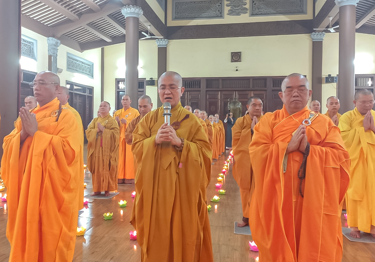 Đêm Tưởng niệm Ban Giám hiệu Ban giáo thọ cựu học viên khóa III Phật học Đồng Nai tại chùa Pháp Hoa