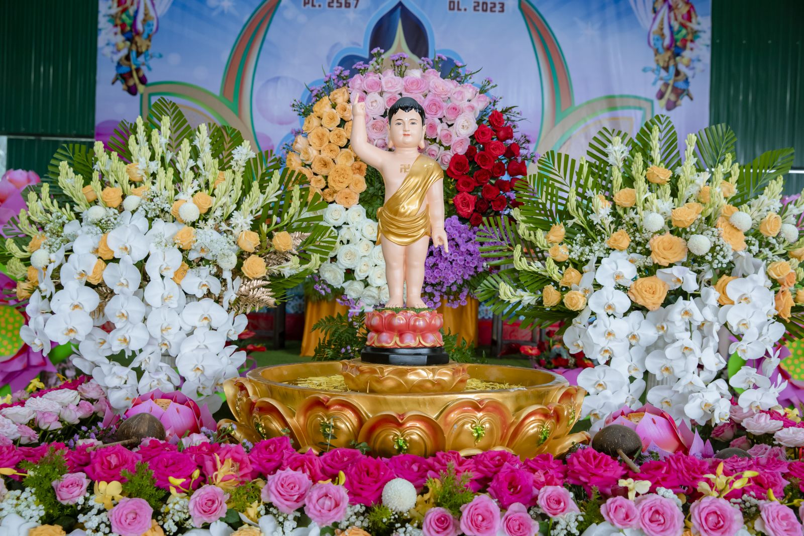 Ban Trị sự GHPGVN huyện Đăk R’lấp tham dự lễ Phật đản tại Chùa Trúc Lâm (xã Nhân Đạo) và Đạo tràng Phước An (xã Nghĩa Thắng).