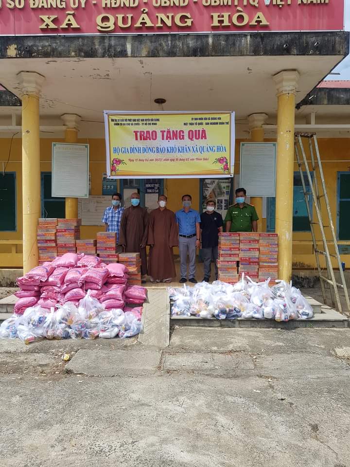 Hổ trợ dịch bệnh Covid -19 những hộ gia đình đồng bào khó khăn tại xã Quảng Hòa, huyện Đăk Glong, Đăk Nông. 
