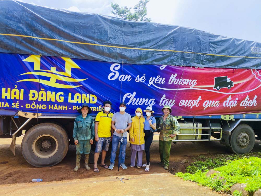 Đắk Song : Chùa Phước Quang ủng hộ 25 tấn nông sản cho bà con vùng dịch