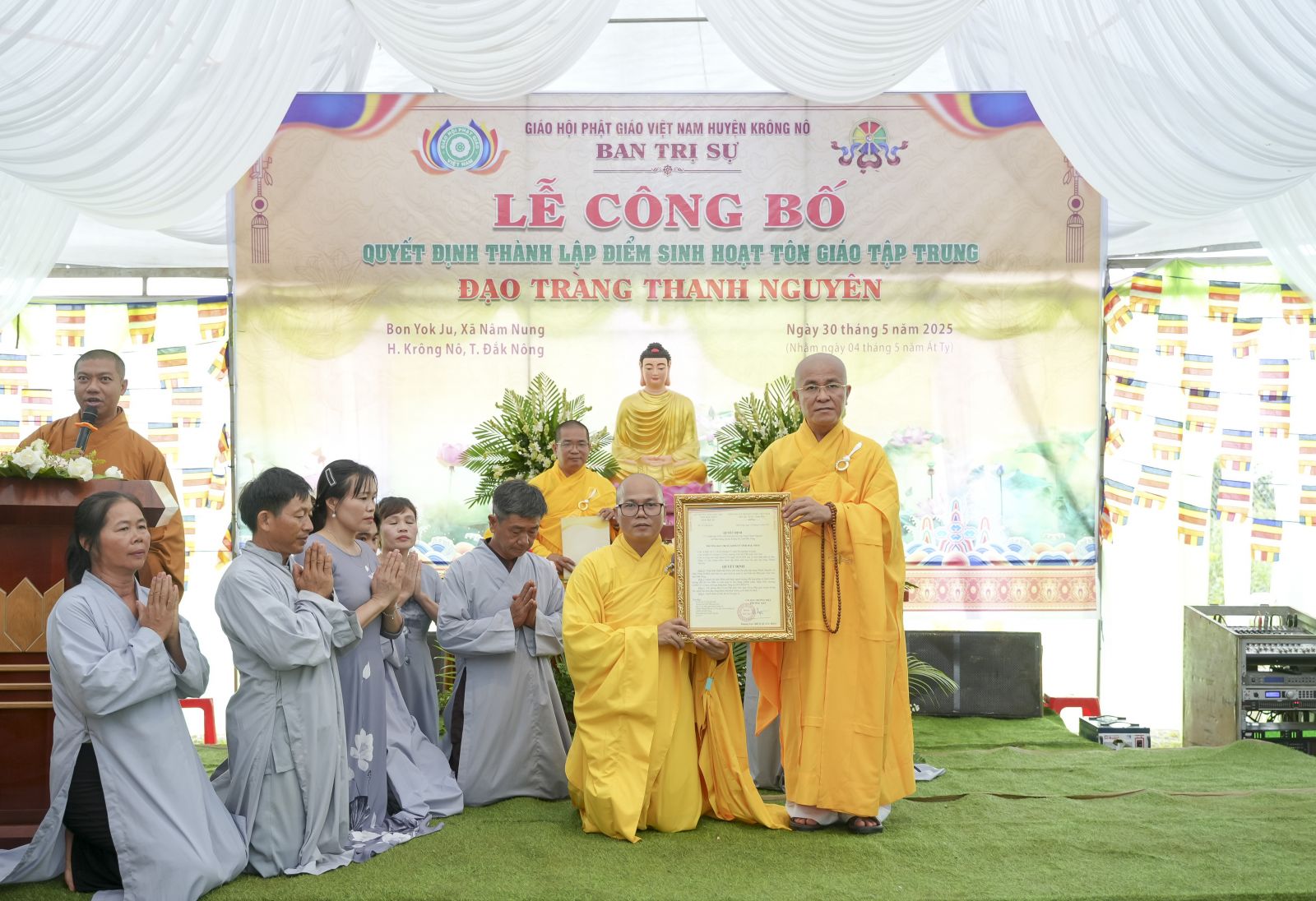 Lễ công bố Quyết định thành lập điểm sinh hoạt Tôn giáo tập trung đạo tràng Thanh Nguyên (huyện Krông Nô)
