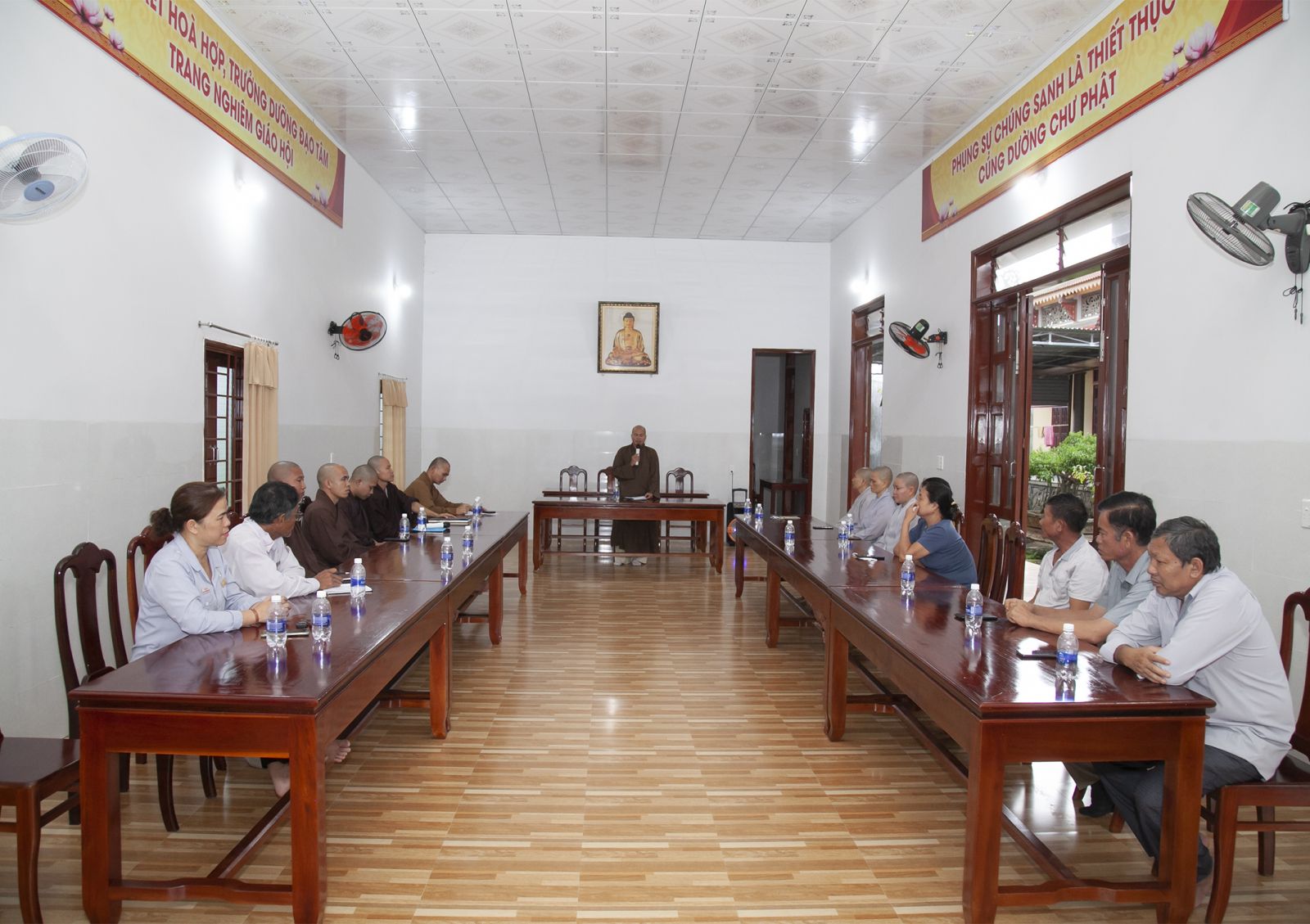 Krông Nô, ban trị sự Phật giáo huyện họp triển khai chuẩn bị cho Đại lễ cầu siêu các anh hùng liệt sỹ.

