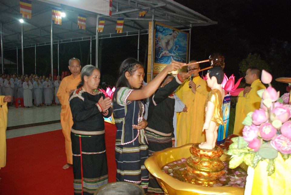 Ban hoằng Pháp Phật giáo tỉnh thuyết giảng tại lễ đài chùa Phước Lâm Krong Nô