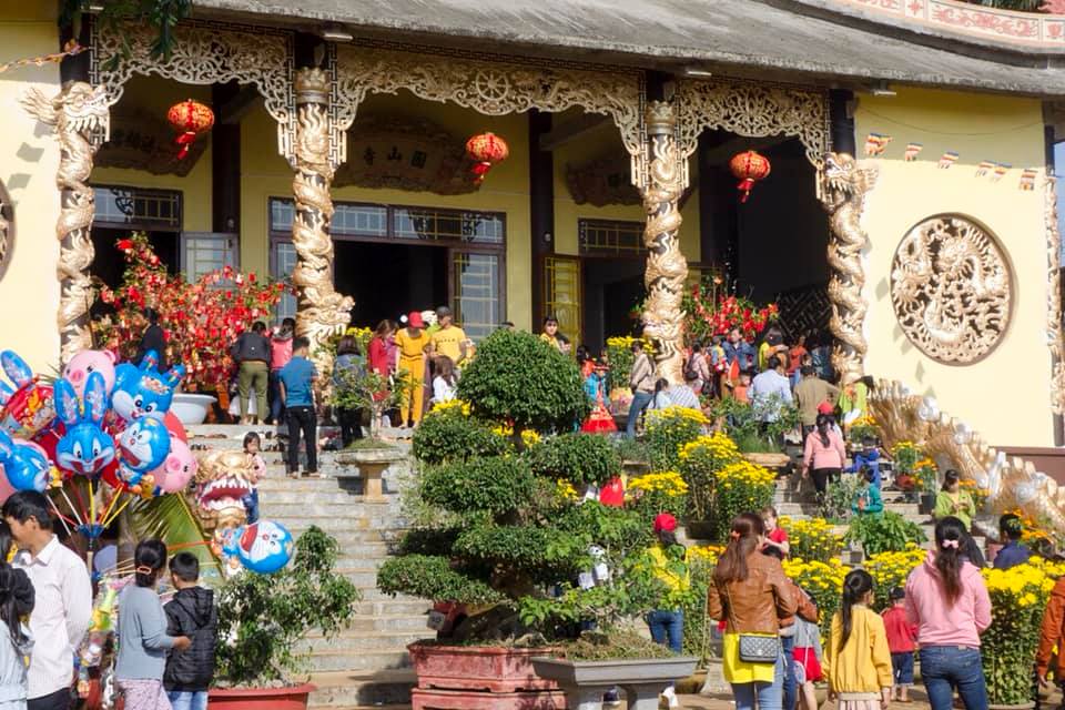 Chùm ảnh chùa Viên Sơn ngày tết Kỷ Hợi 2019