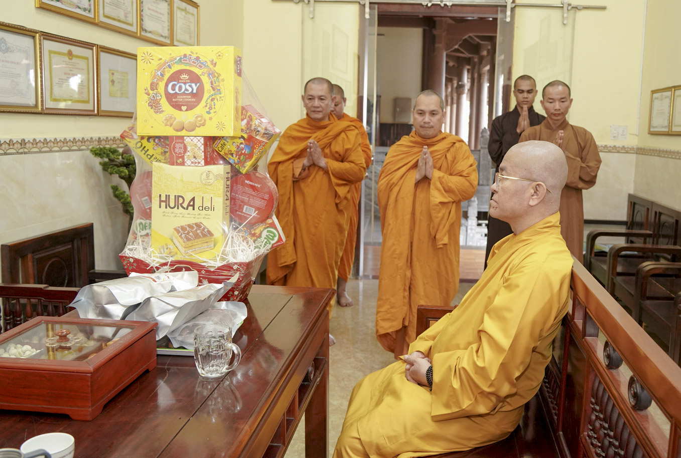 Ban Trị sự Phật giáo TP. Gia Nghĩa đảnh khánh tuế Nhị vị Giáo phẩm chứng minh trước thềm Xuân Giáp Thìn 2024