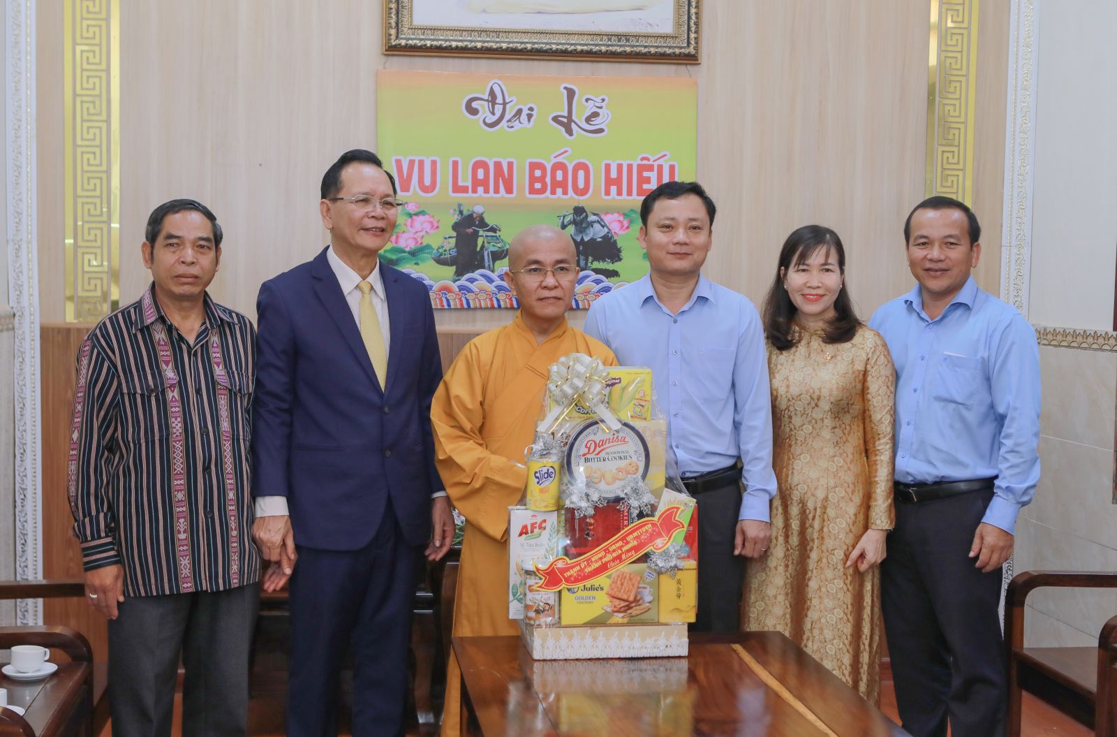 Bí thư Tỉnh ủy Đắk Nông thăm chúc mừng Đại lễ Vu lan Báo hiếu tại chùa Pháp Hoa 