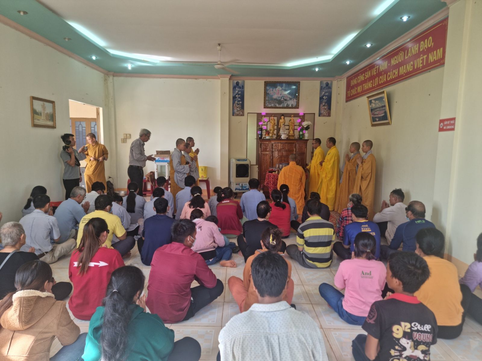 Ban HDPT, Ban Từ Thiện PG tỉnh Đắk Nông Thăm hỏi chúc tết, cầu an minh niên tại trụ sở Hội Người mù tỉnh