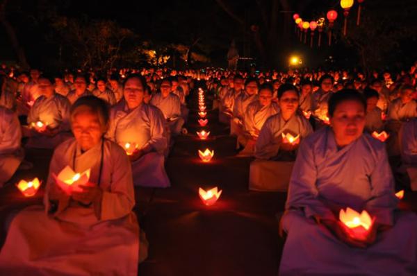 Thông Báo: Thư mời tham dự lễ Hoa Đăng Kỷ Niệm Đức Phật Thành Đạo Chùa Pháp Hoa Gia Nghĩa