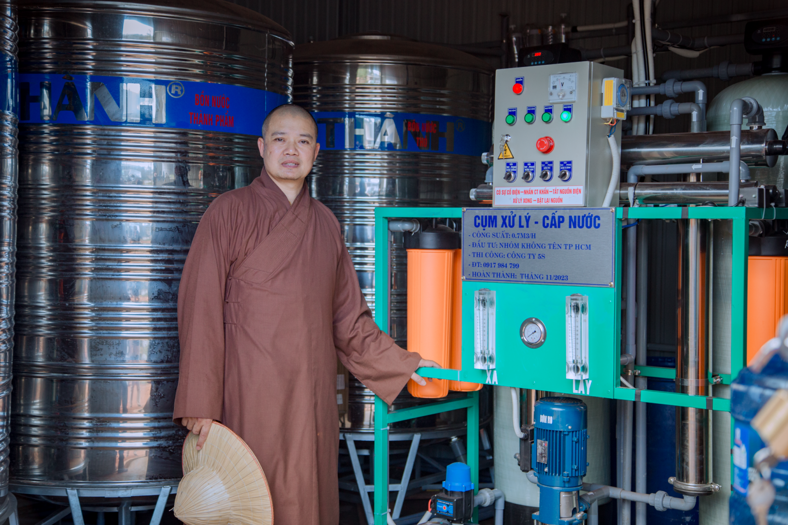 Ban Từ thiện Xã hội Phật giáo tỉnh trao tặng hệ thống xử lý nước sạch cho bà con tại xã Trường Xuân huyện Đắk Song