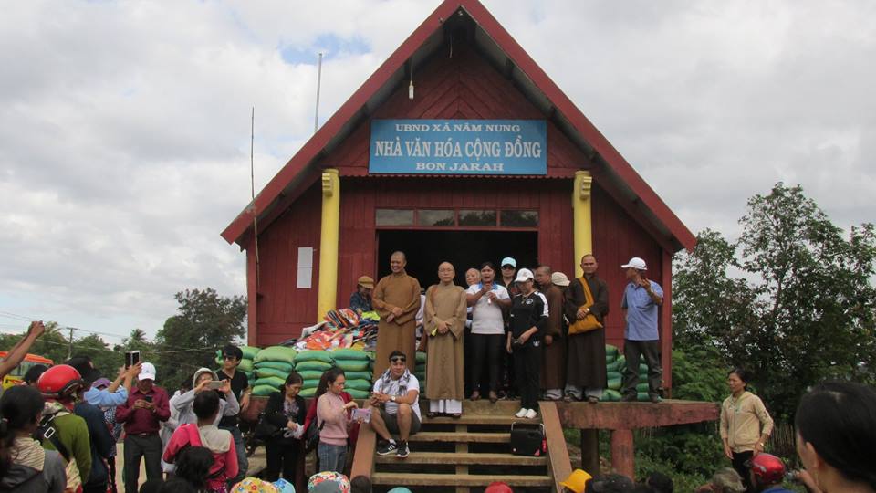 300 phần quà tết cho người nghèo tại huyện Krong Nô 