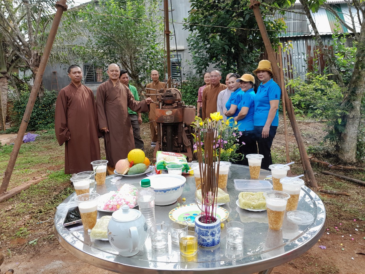 Lễ Động thổ khoan giếng nước sạch cho trường Mầm non Hoa Mai Pphân hiệu thôn Thuận Hạnh.