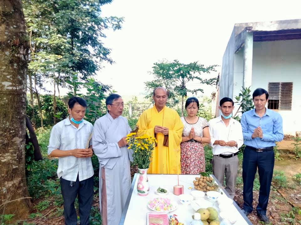 Đăk R’Lấp: Chùa Trúc Lâm tặng giếng nước sinh hoạt cho tập thể trường THSC Nguyễn Khuyến