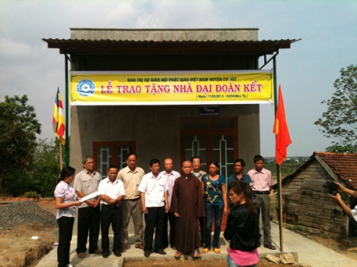 BTS. GHPGVN huyện Cư Jút trao tặng nhà Đại đoàn kết