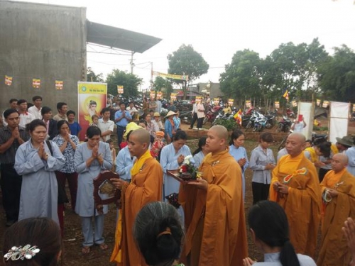 Phật tử xã ĐăkN’Drot tổ chức Phật đản
