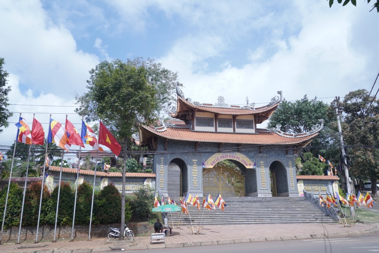 Không khí đón mừng Đại lễ Phật đản tại chùa Pháp Hoa trụ sở BTS PG tỉnh Đăk Nông.
