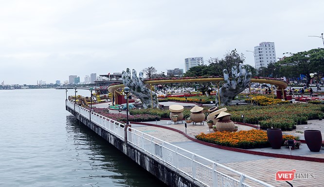 Thành phố Đà Nẵng rộn ràng đón xuân Kỷ Hợi 2019