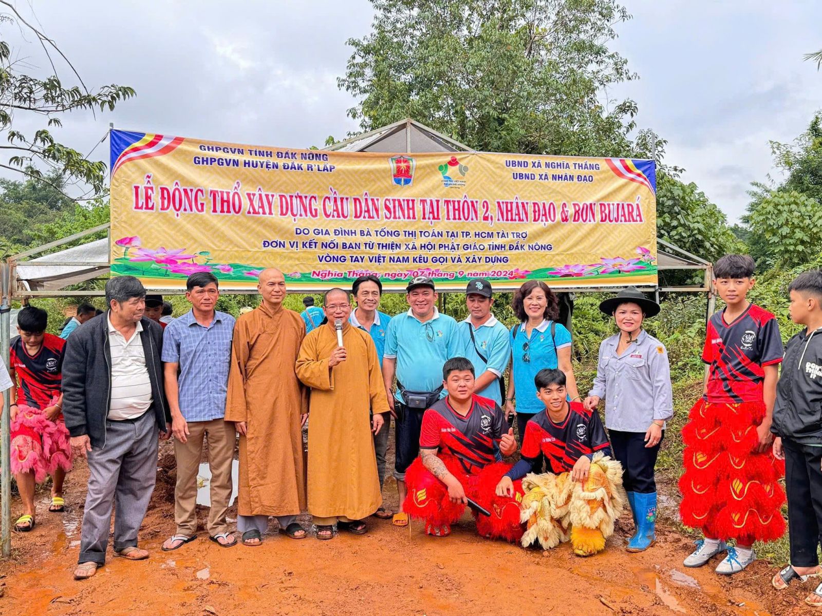 LỄ ĐỘNG THỔ KHỞI CÔNG XÂY DỰNG CẦU DÂN SINH GIỮA THÔN 2, NHÂN ĐẠO VÀ BON BUJARÁ, XÃ NGHĨA THẮNG