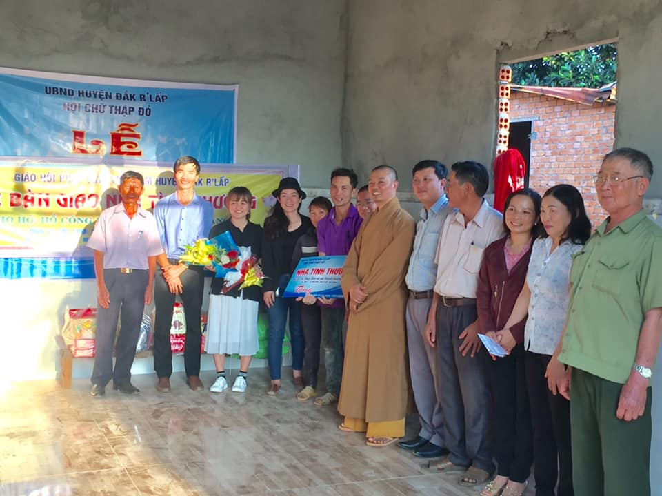 Đắk Nông: BTS PG huyện Đắk R'lấp trao hai nhà tình thương tết Canh Tý 2020