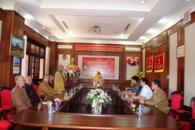 Ban trị sự Phật giáo tỉnh Đắk Nông chúc tết ban ngành lãnh đạo tỉnh nhà