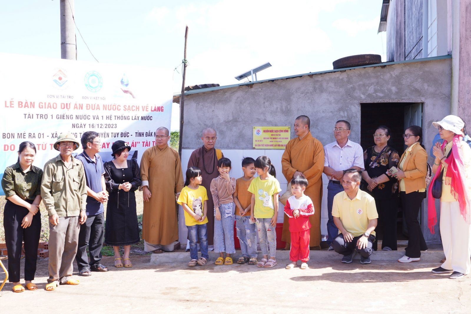 Ban Trị sự  Phật giáo tỉnh Đắk Nông bàn giao 3 công trình giếng nước sạch tại 2 huyện Tuy Đức và Đắk Song