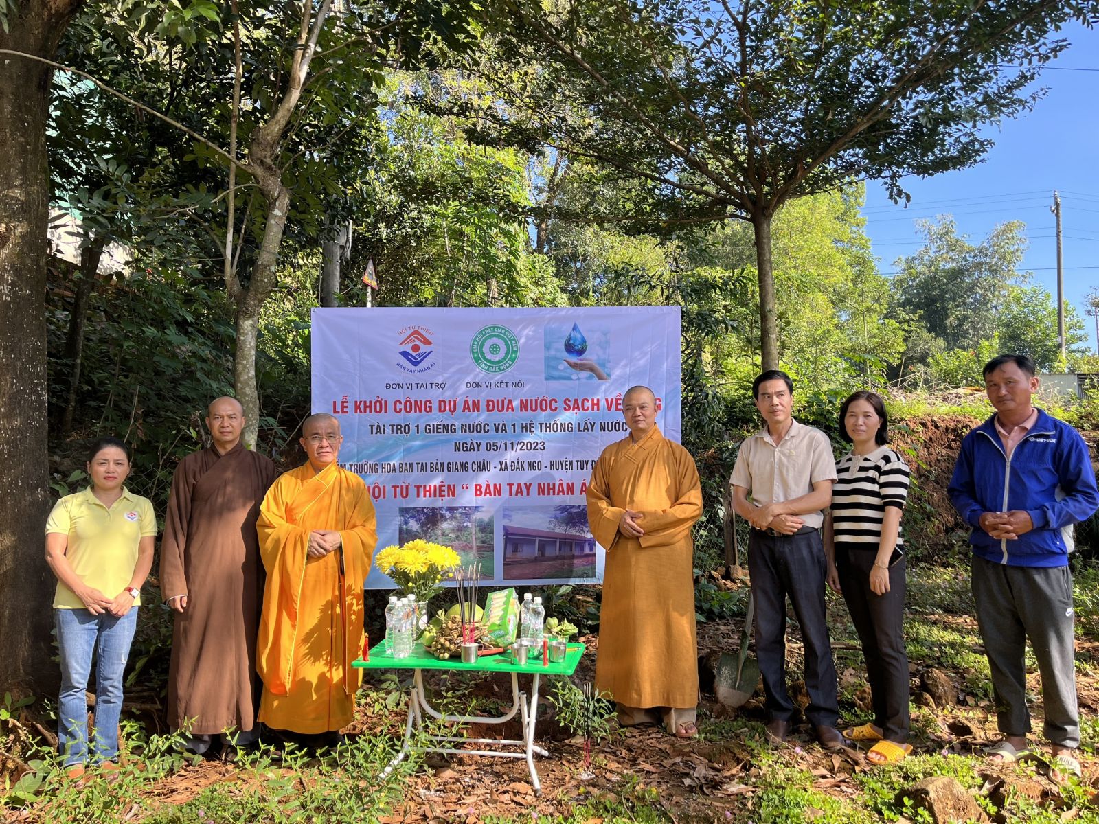 Ban Trị sự Phật giáo tỉnh Đăk Nông làm lễ động thổ khoan giếng tặng các điểm trường.