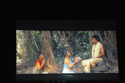 Chùm ảnh đêm chiếu phim lịch sử đức Phật tại trung tâm hội nghị tỉnh Đắk Nông