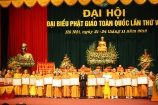 Ngày làm việc thứ 2 Đại hội Đại biểu Phật giáo toàn quốc lần 7