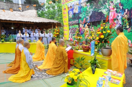 Đạo tràng Phước Viên đón mừng Đại lễ Phật đản